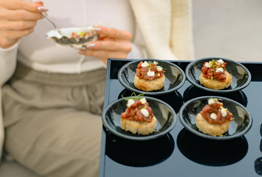 Tuna tartare canap&eacute;s by Roberto&rsquo;s on Riva Diva