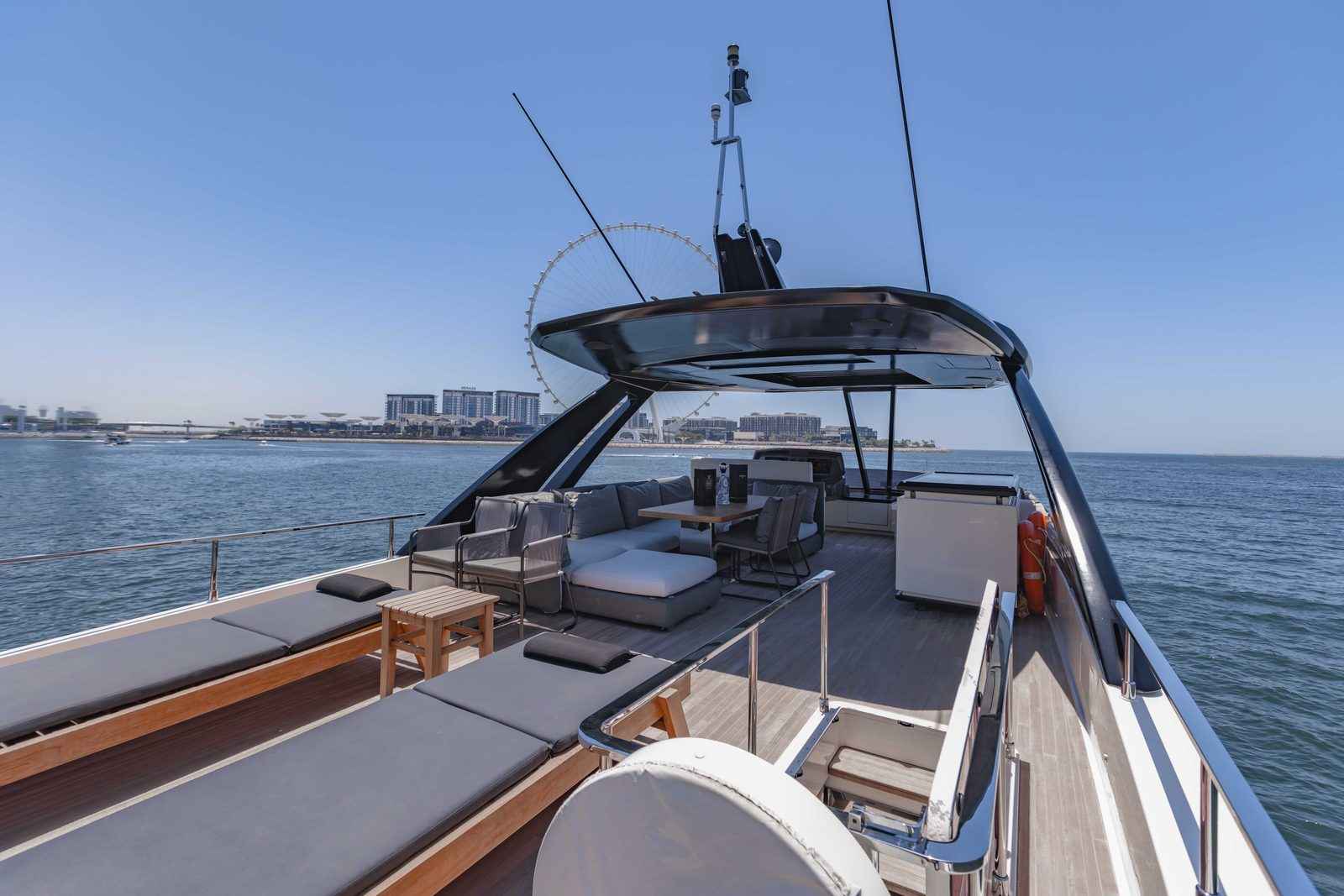 Ferretti 780, photo 3