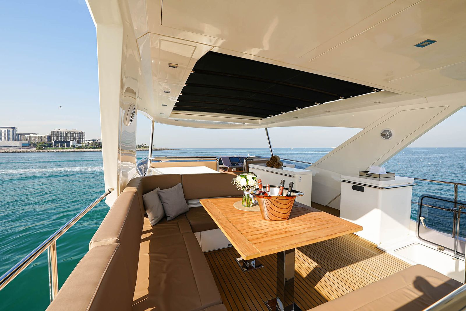 Galeon 780, photo 5