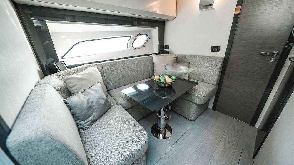 Pershing 5X, photo 8