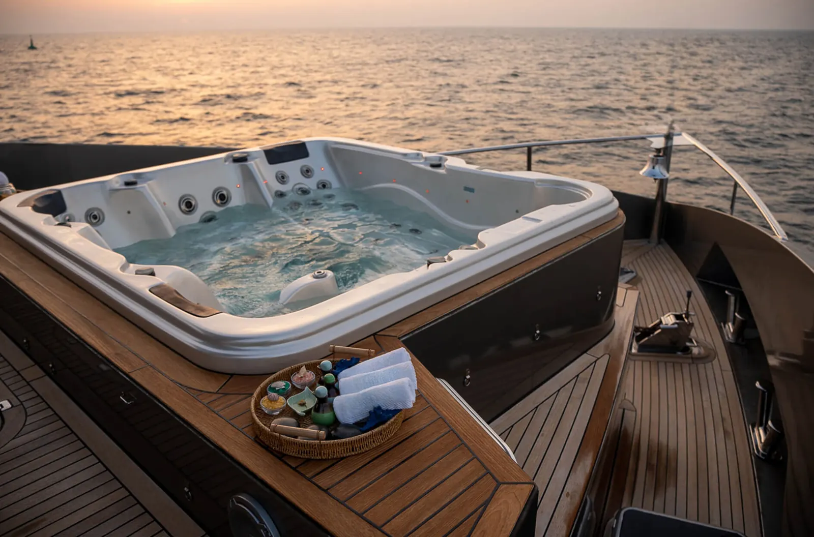 Santorini foredeck jacuzzi at sunset