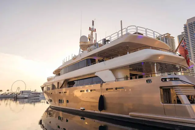 Behike, superyacht for charter in Dubai